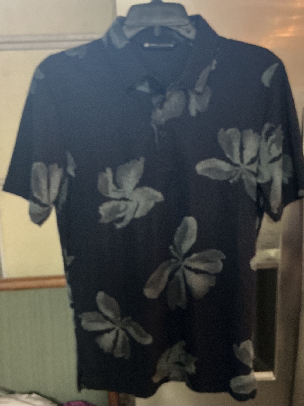 Travis Mathew Floral Polo NWoT Small